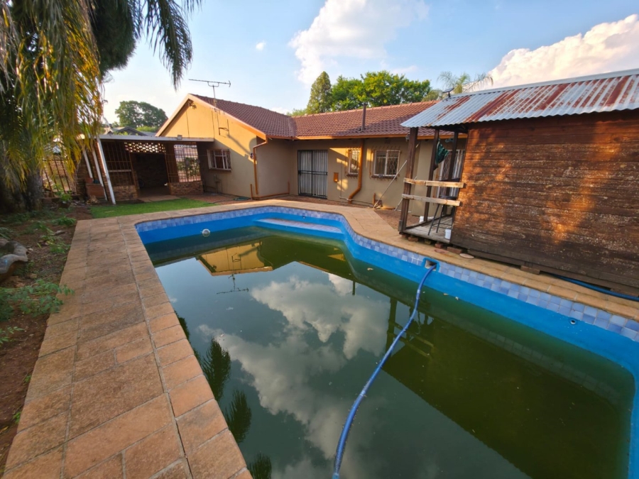 3 Bedroom Property for Sale in Sinoville Gauteng