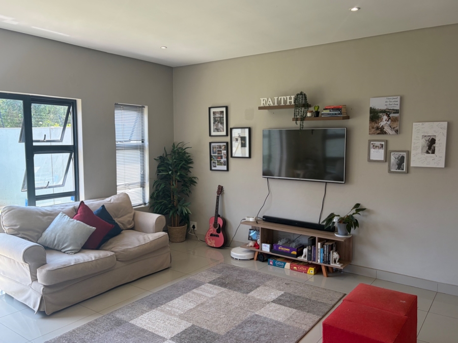 2 Bedroom Property for Sale in Equestria Gauteng