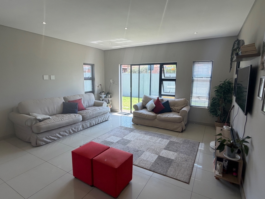 2 Bedroom Property for Sale in Equestria Gauteng