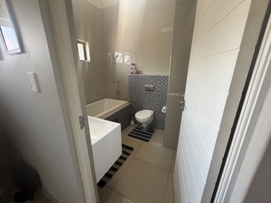 2 Bedroom Property for Sale in Equestria Gauteng