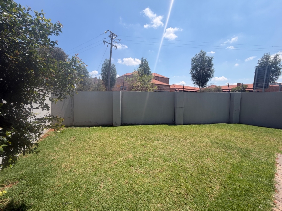 2 Bedroom Property for Sale in Equestria Gauteng
