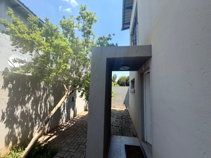 2 Bedroom Property for Sale in Equestria Gauteng