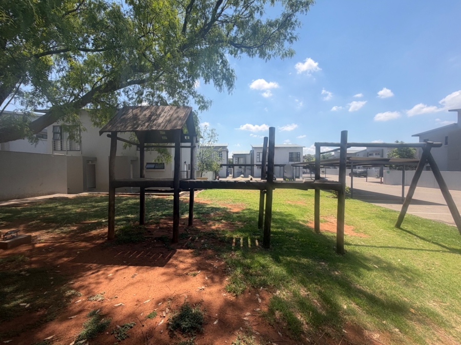 2 Bedroom Property for Sale in Equestria Gauteng