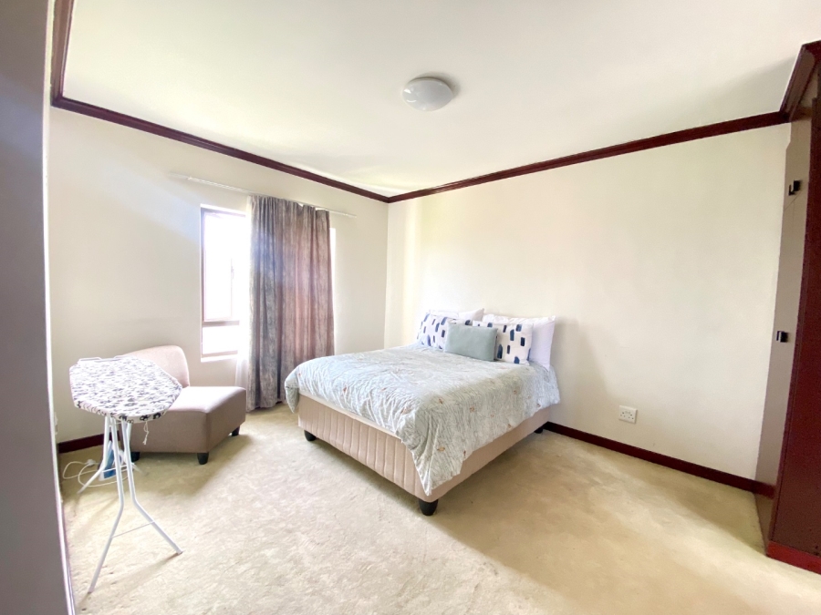 2 Bedroom Property for Sale in Blue Hills Gauteng