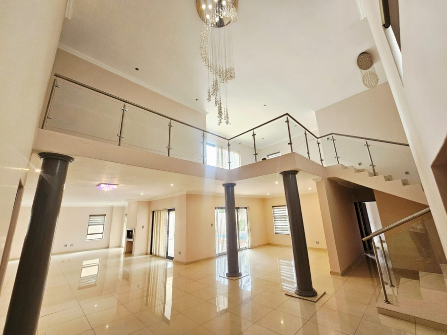 6 Bedroom Property for Sale in Monavoni Gauteng