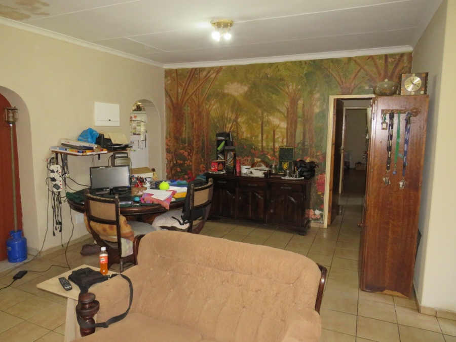 4 Bedroom Property for Sale in Mountain View Gauteng
