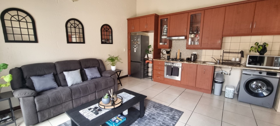 1 Bedroom Property for Sale in Rynfield Gauteng