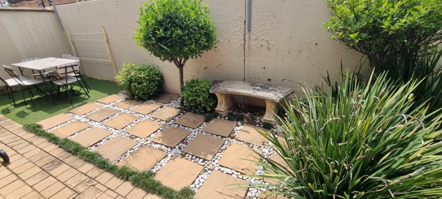 1 Bedroom Property for Sale in Rynfield Gauteng