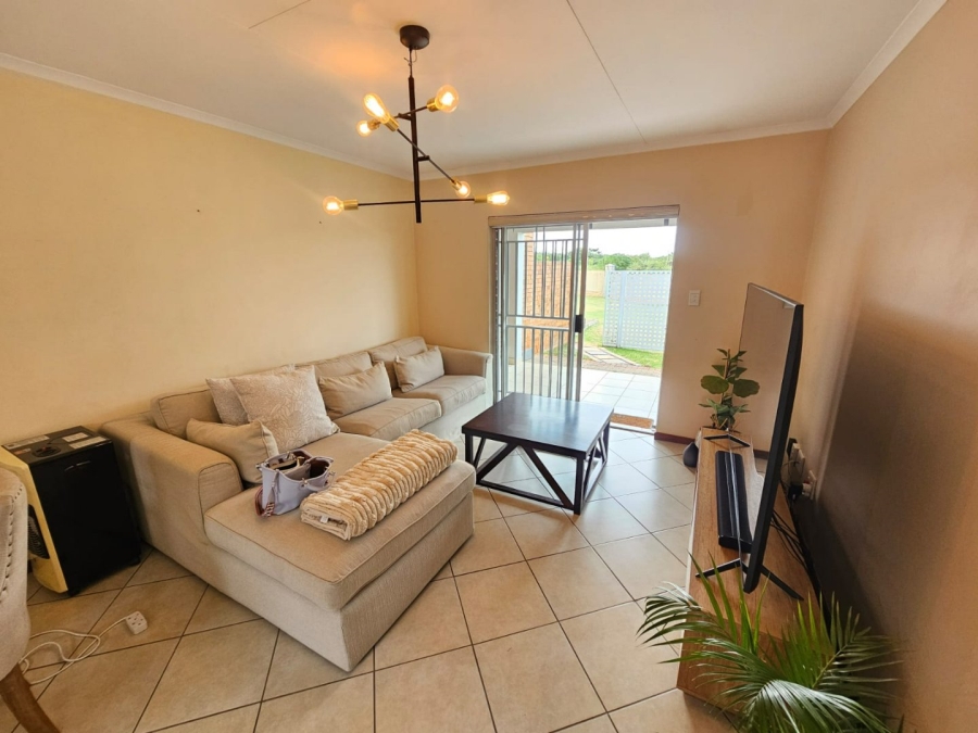 2 Bedroom Property for Sale in Monavoni Gauteng