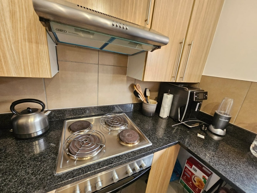 2 Bedroom Property for Sale in Monavoni Gauteng