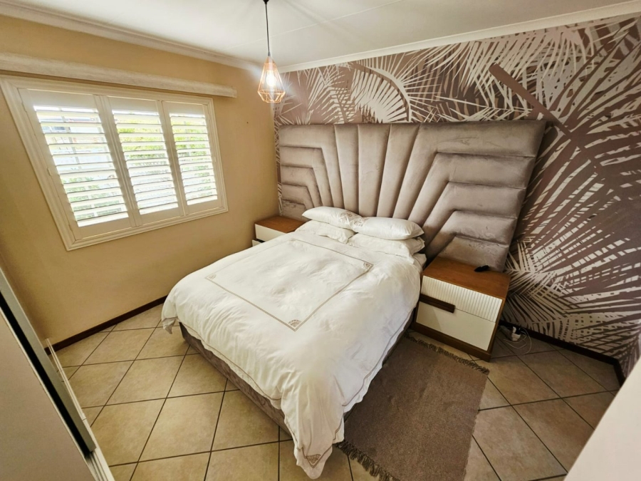 2 Bedroom Property for Sale in Monavoni Gauteng