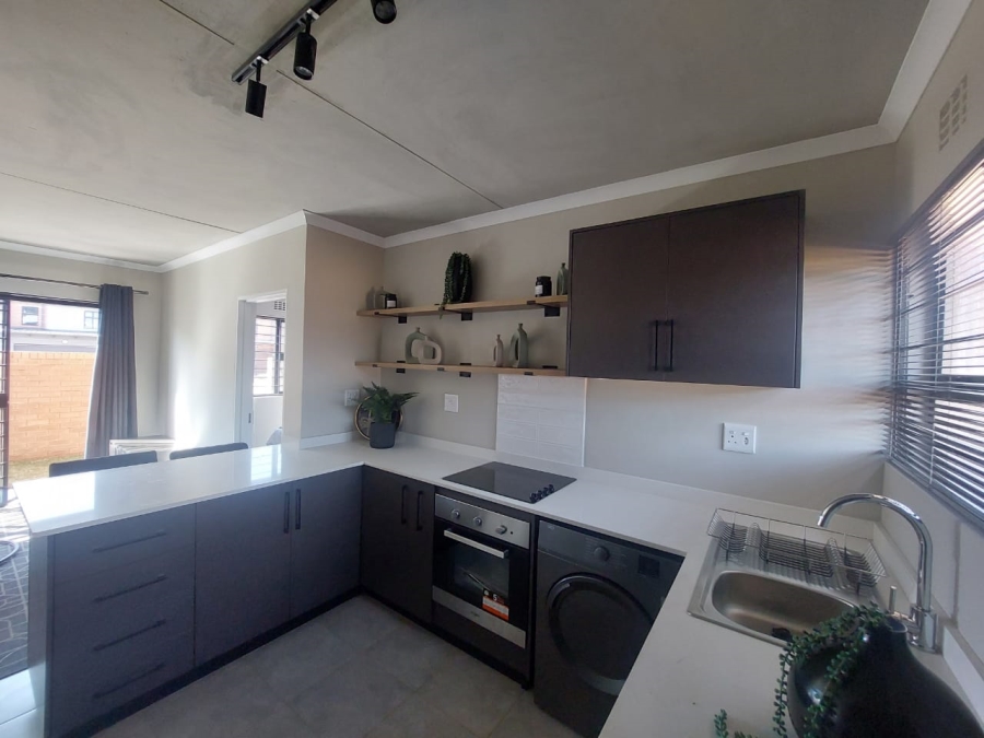 2 Bedroom Property for Sale in Sinoville Gauteng