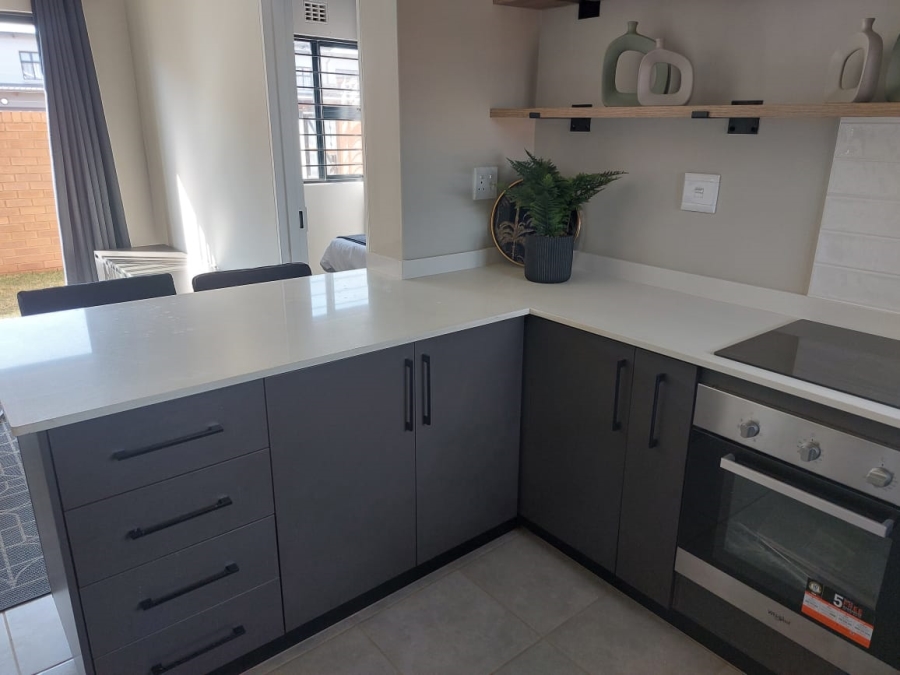 2 Bedroom Property for Sale in Sinoville Gauteng