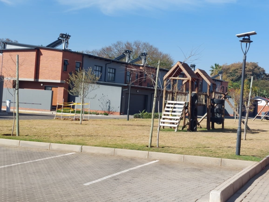 2 Bedroom Property for Sale in Sinoville Gauteng