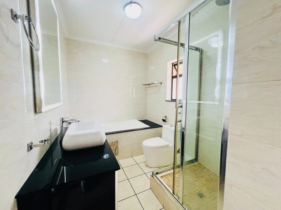 To Let 2 Bedroom Property for Rent in Maroeladal Gauteng