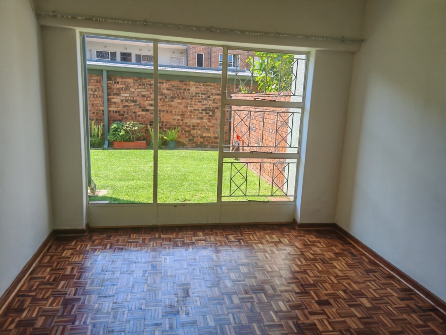 To Let 2 Bedroom Property for Rent in Linden Gauteng