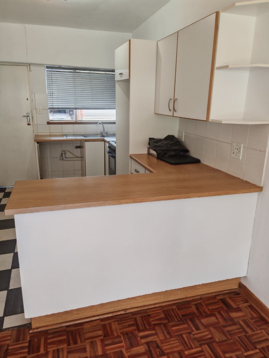 To Let 2 Bedroom Property for Rent in Linden Gauteng