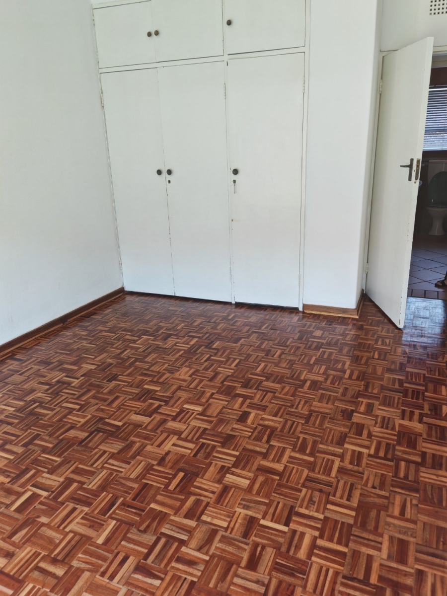 To Let 2 Bedroom Property for Rent in Linden Gauteng