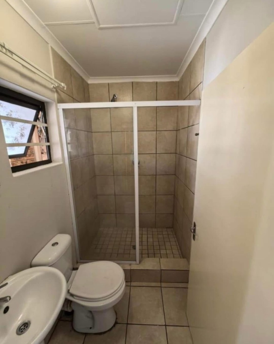 To Let 1 Bedroom Property for Rent in Comet Gauteng