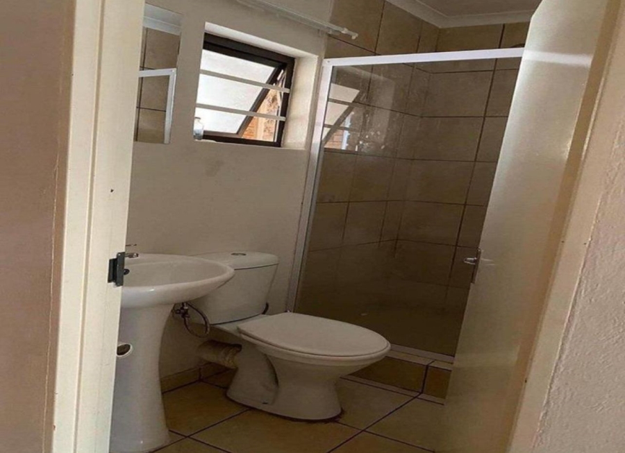 To Let 1 Bedroom Property for Rent in Comet Gauteng