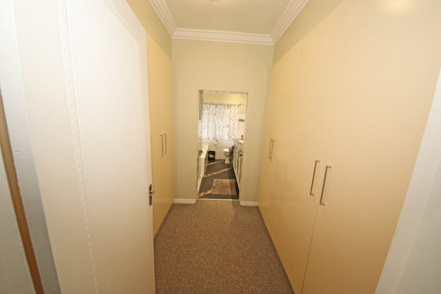 To Let 4 Bedroom Property for Rent in Edenvale Central Gauteng