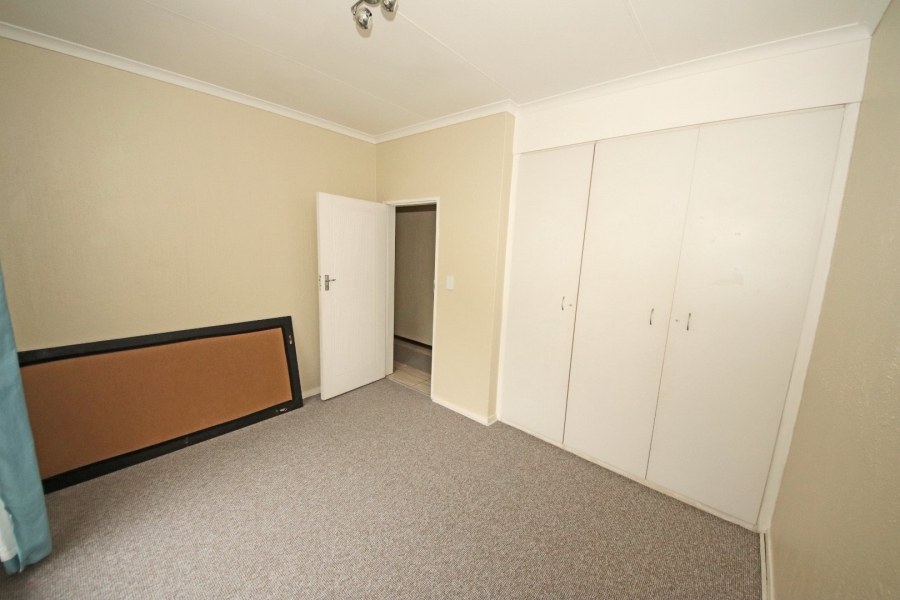 To Let 4 Bedroom Property for Rent in Edenvale Central Gauteng