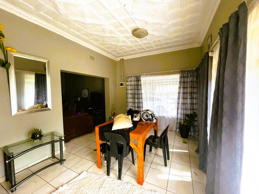 5 Bedroom Property for Sale in Glenvarloch Gauteng