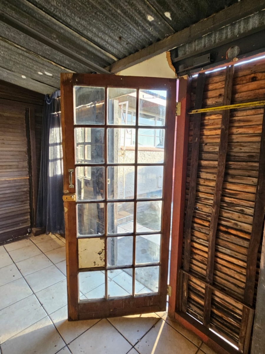 5 Bedroom Property for Sale in Glenvarloch Gauteng