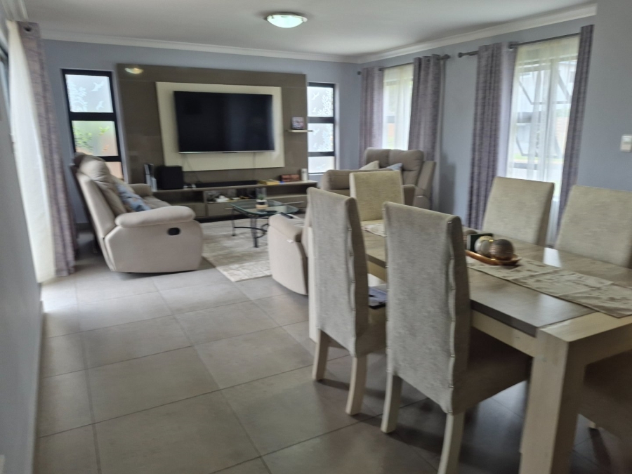 To Let 3 Bedroom Property for Rent in Thatchfield Ridge Gauteng