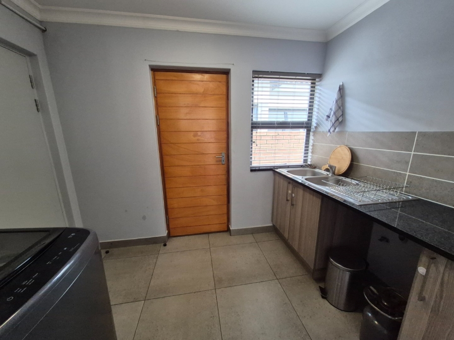 To Let 3 Bedroom Property for Rent in Thatchfield Ridge Gauteng
