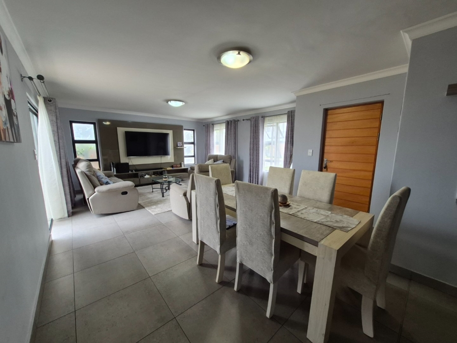 To Let 3 Bedroom Property for Rent in Thatchfield Ridge Gauteng