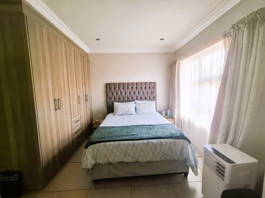 To Let 3 Bedroom Property for Rent in Equestria Gauteng