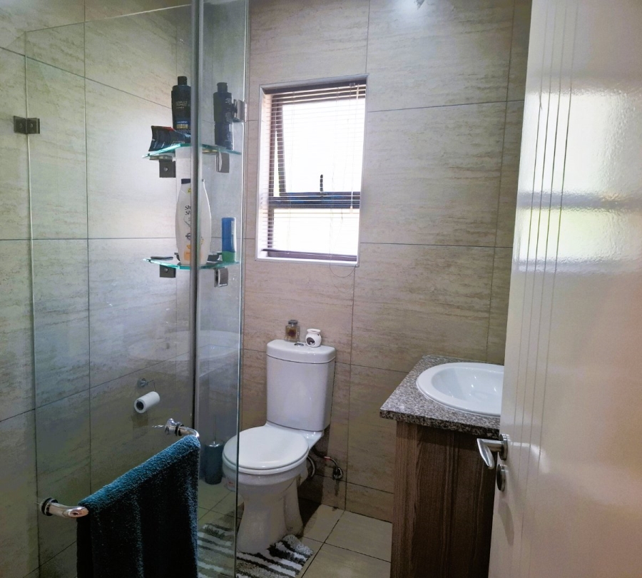 To Let 3 Bedroom Property for Rent in Equestria Gauteng