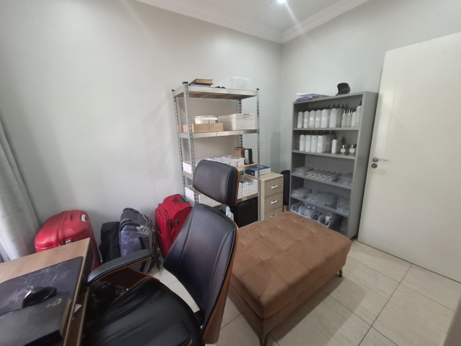 To Let 3 Bedroom Property for Rent in Equestria Gauteng