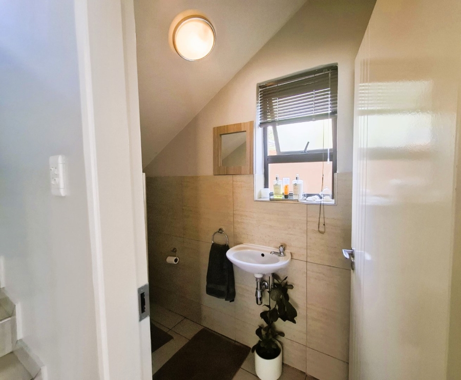 To Let 3 Bedroom Property for Rent in Equestria Gauteng