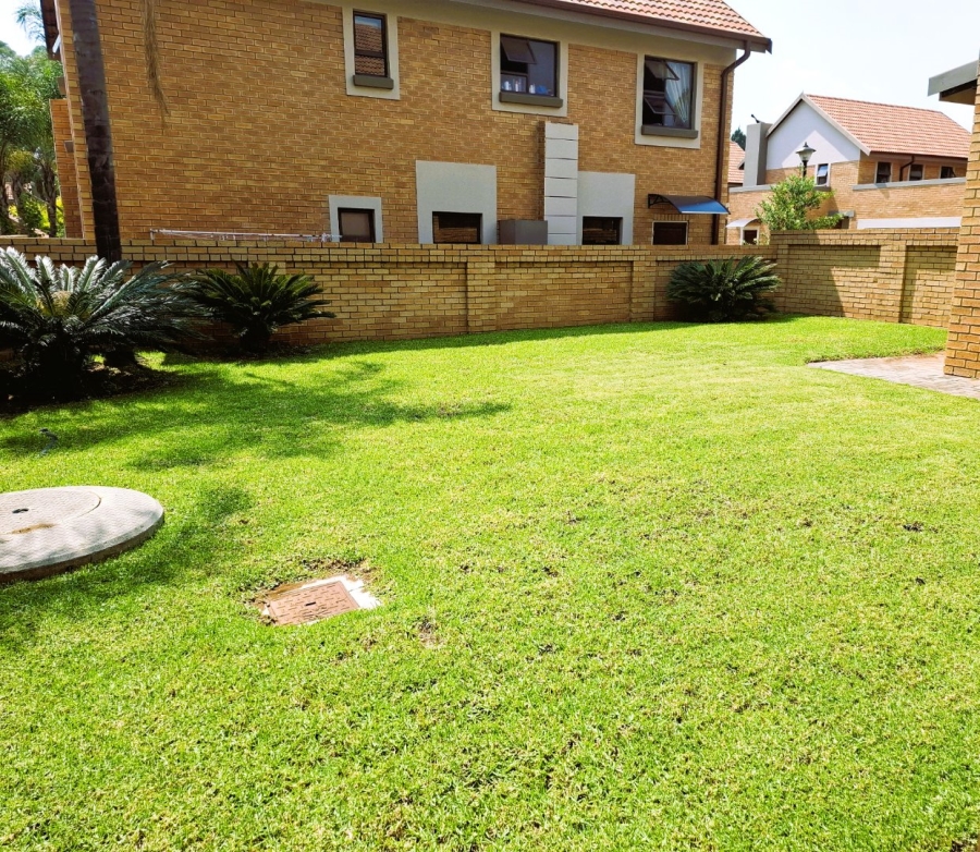 To Let 3 Bedroom Property for Rent in Equestria Gauteng