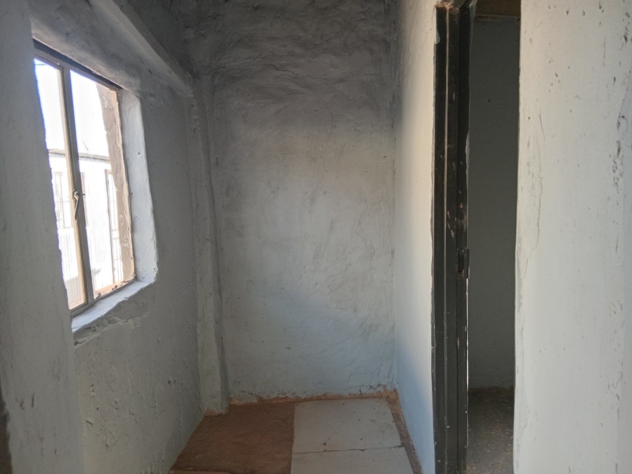 2 Bedroom Property for Sale in Rondebult Gauteng
