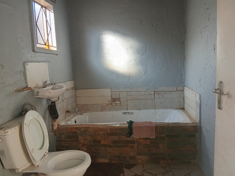 2 Bedroom Property for Sale in Rondebult Gauteng