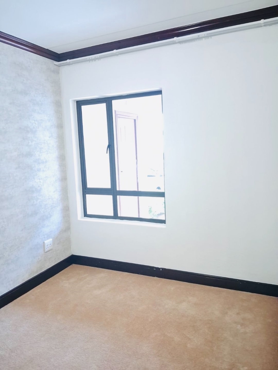 2 Bedroom Property for Sale in Maroeladal Gauteng