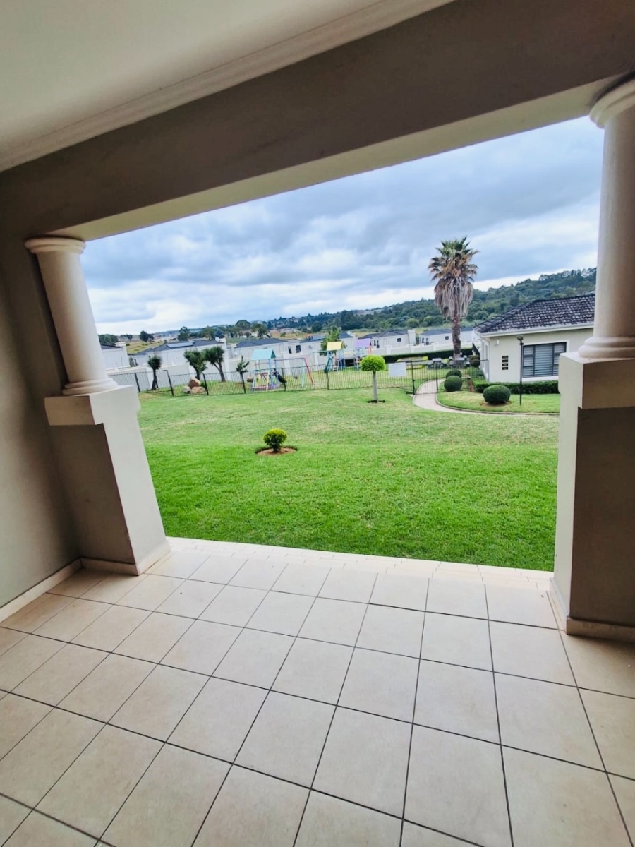 2 Bedroom Property for Sale in Maroeladal Gauteng