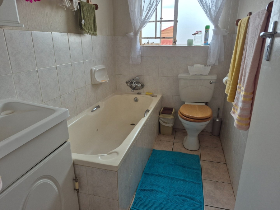 To Let 2 Bedroom Property for Rent in Moreleta Park Gauteng