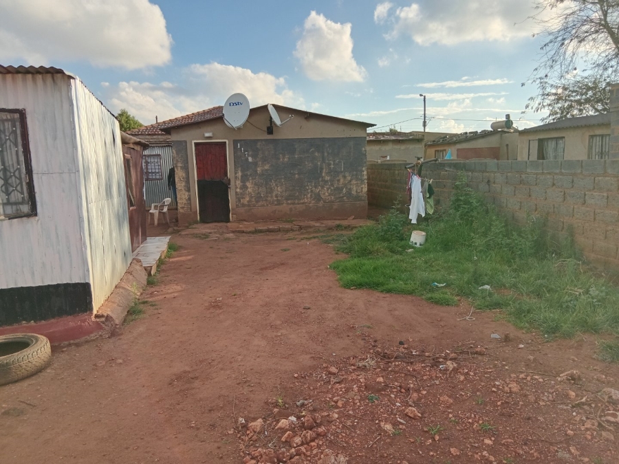 1 Bedroom Property for Sale in Rondebult Gauteng