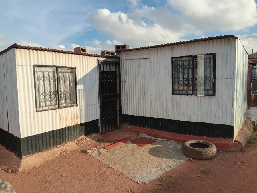 1 Bedroom Property for Sale in Rondebult Gauteng