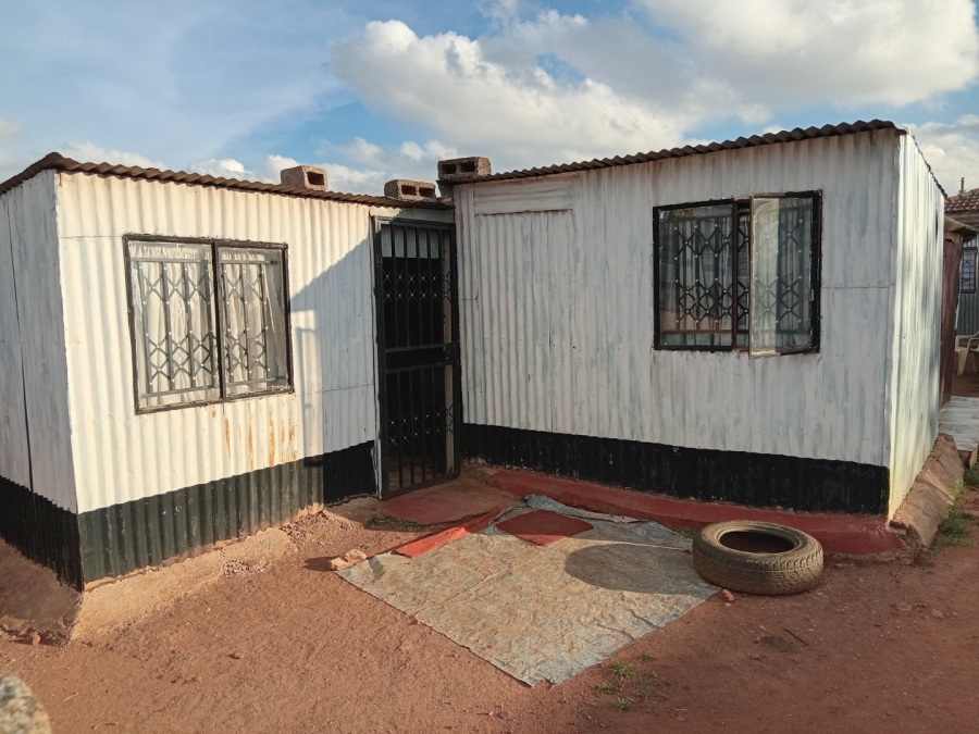 1 Bedroom Property for Sale in Rondebult Gauteng