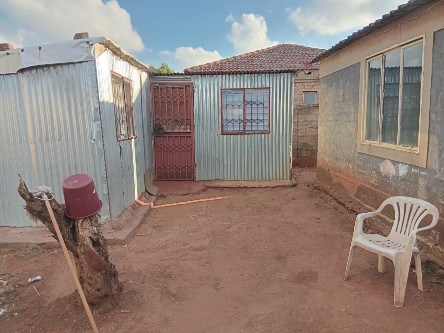 1 Bedroom Property for Sale in Rondebult Gauteng