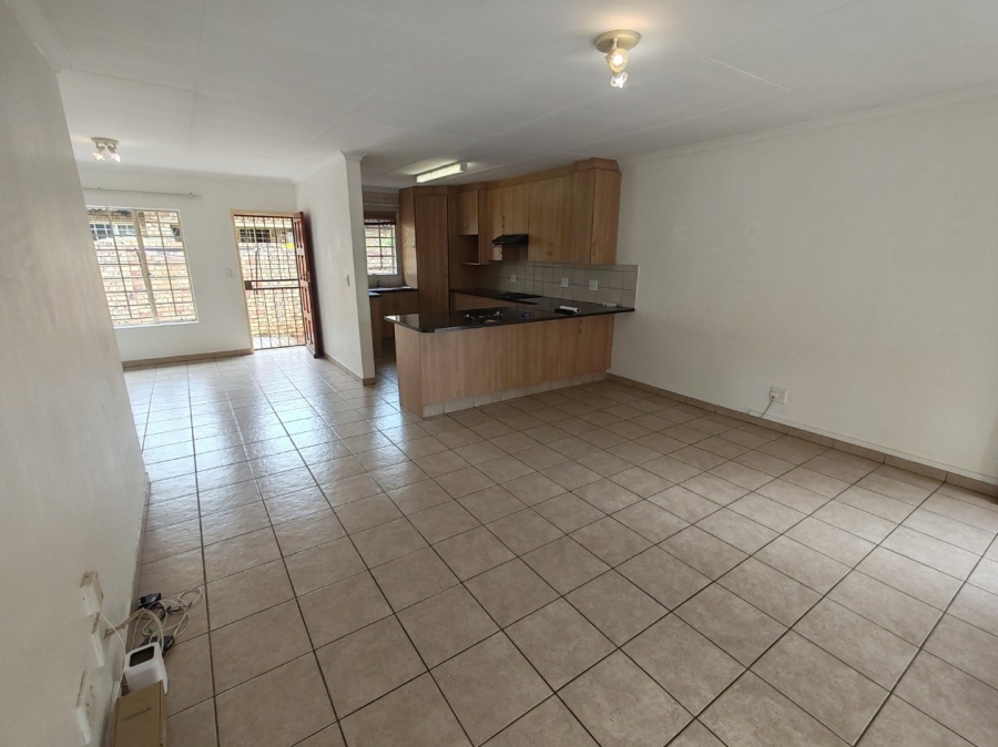 3 Bedroom Property for Sale in Annlin Gauteng