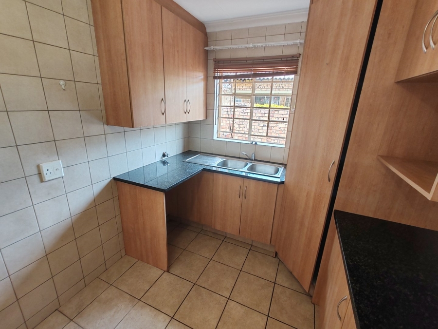 3 Bedroom Property for Sale in Annlin Gauteng