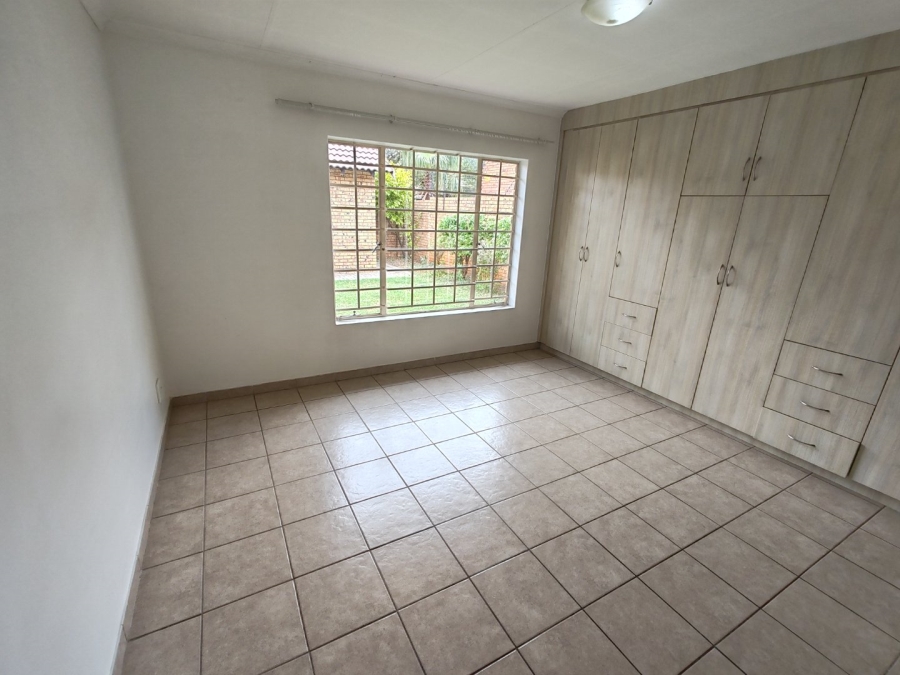 3 Bedroom Property for Sale in Annlin Gauteng