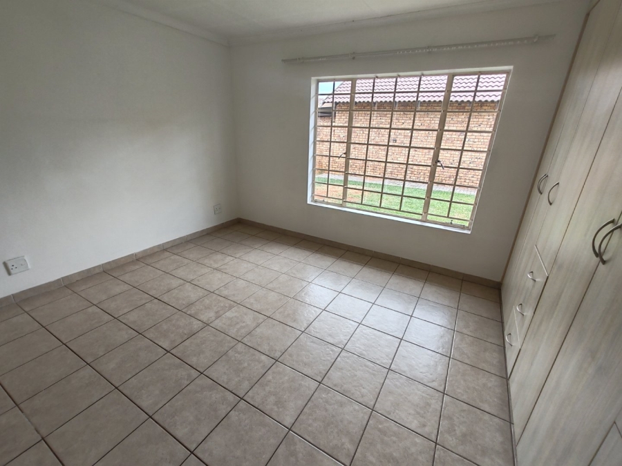 3 Bedroom Property for Sale in Annlin Gauteng