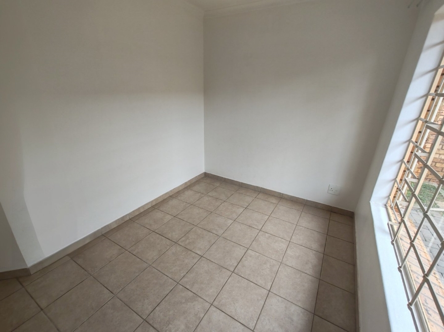 3 Bedroom Property for Sale in Annlin Gauteng